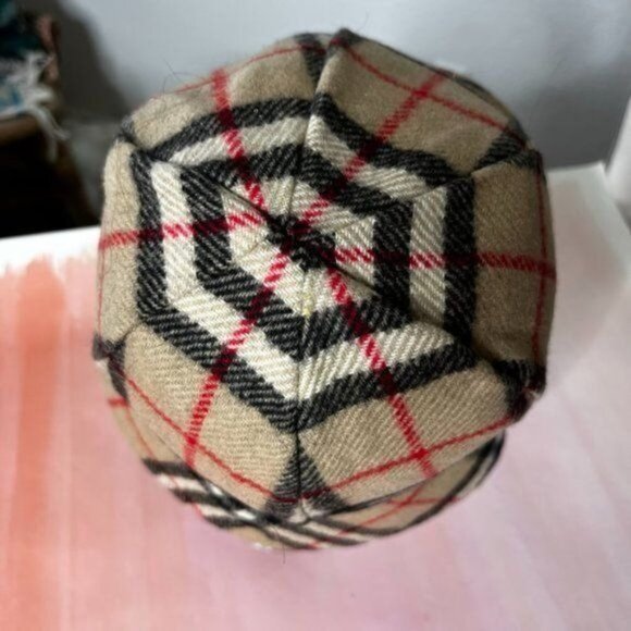 COPY - Burberry Reversible Archive Nova Check Wool Bucket Hat - Picture 10 of 11